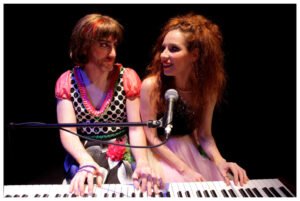 Imagen obra de teatro Two Ladies or Not Ladies