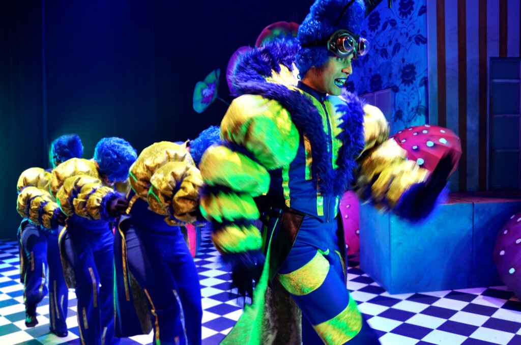 IMAGEN OBRA TEATRO ALICIA EN EL MUSICAL DE LAS MARAVILLAS