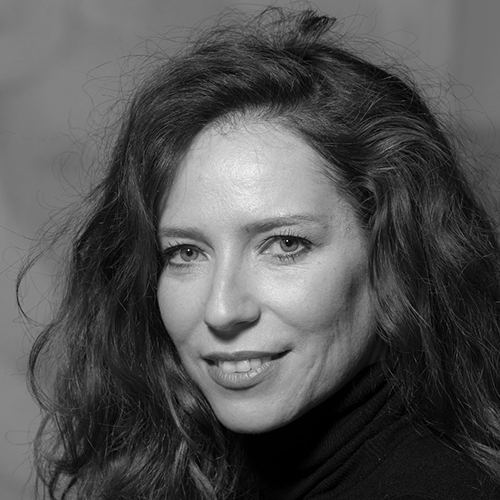 Noelia Perez, reparto obra de teatro Paraíso Terrenal un musical delirante